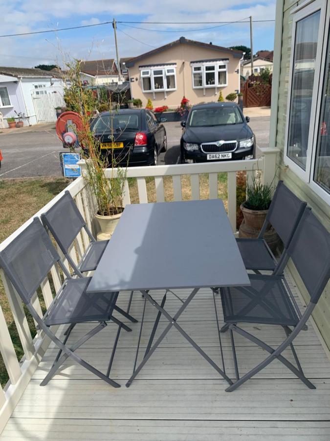 Forest & Beach Access Naish Park Appartement New Milton Buitenkant foto