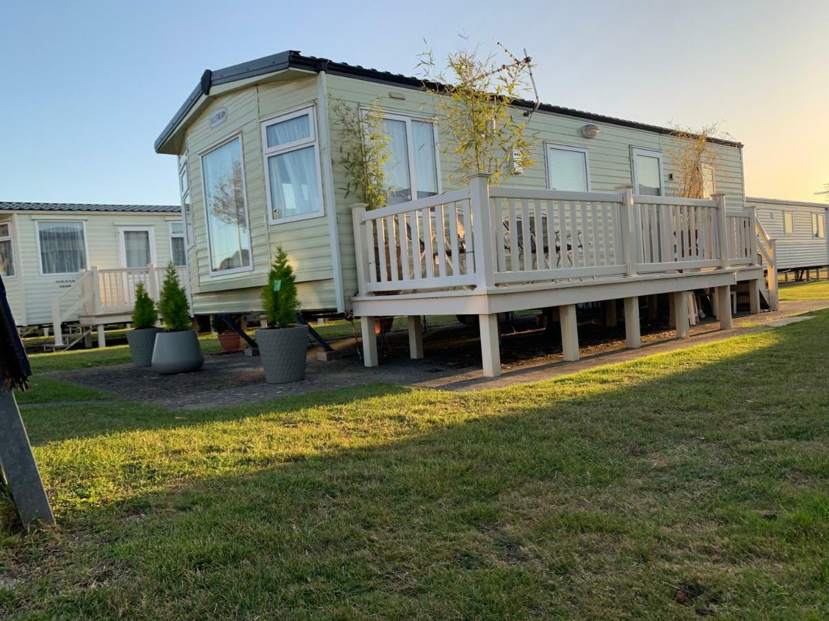 Forest & Beach Access Naish Park Appartement New Milton Buitenkant foto